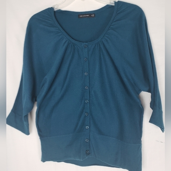 The LIMITED Bluish Green Button Down 3/4 Length Sleeve Sz M - Picture 3 of 8